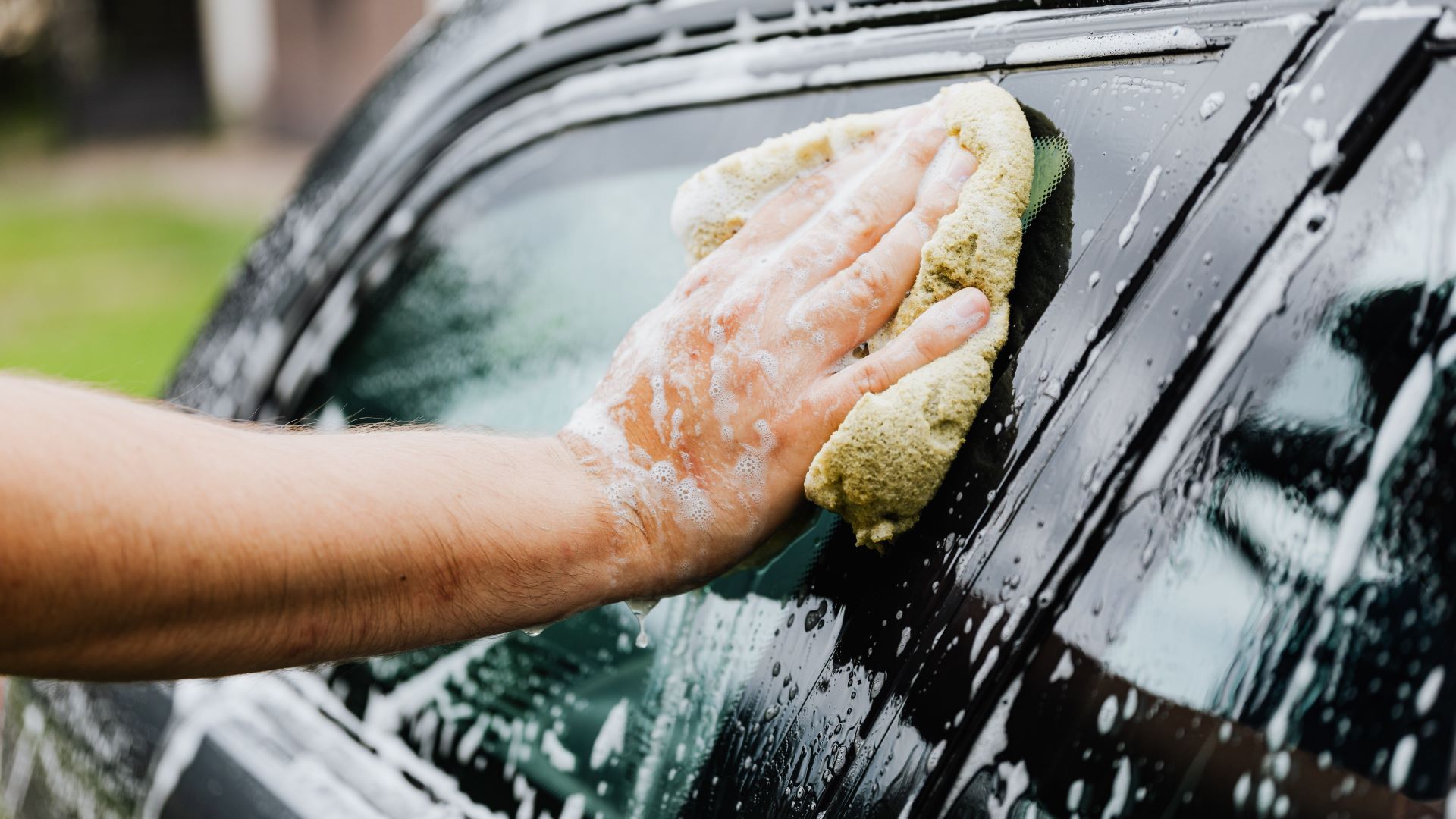 Four Strong Home: Shiny Car Mobile Auto Detailing. We come to you and make that car shine!